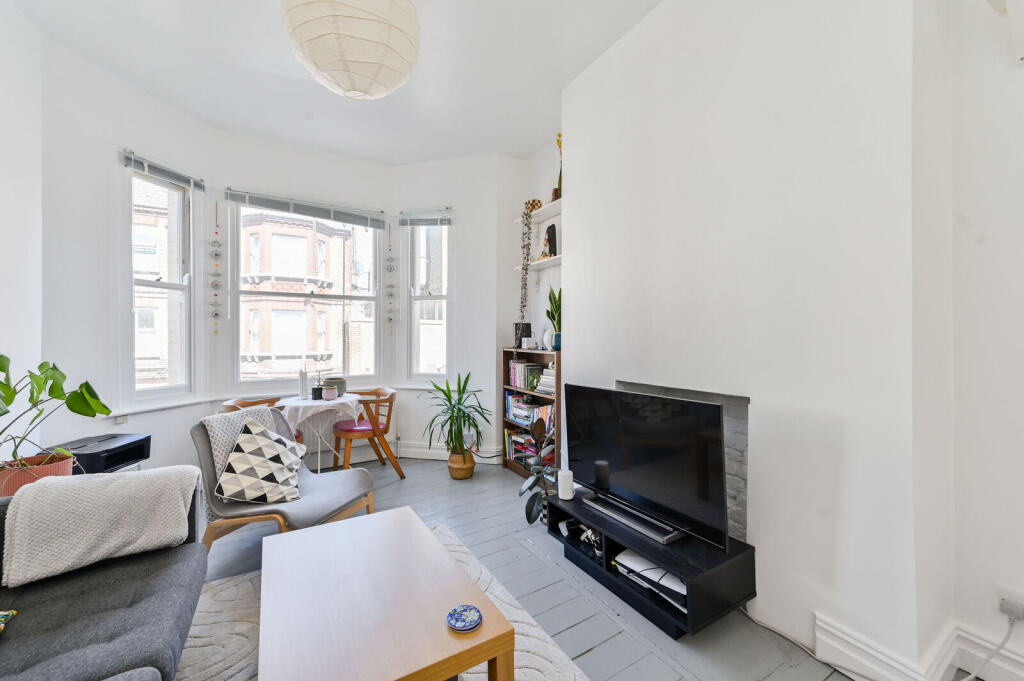 Apartment in London - View 2