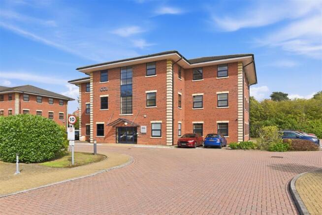 34 Cygnet Court 2648-3.jpg