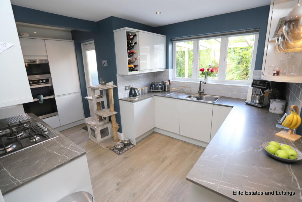 Karles Close, Newton Aycliffe, County Durham, DL5  photo 4