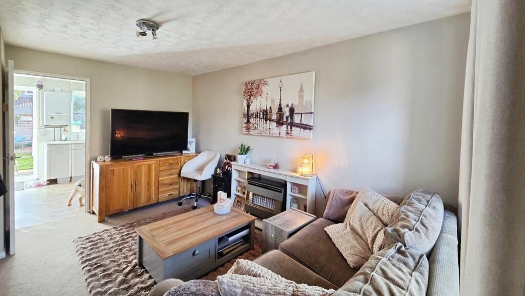 House in Swindon, Shaw, West Swindon - View 4