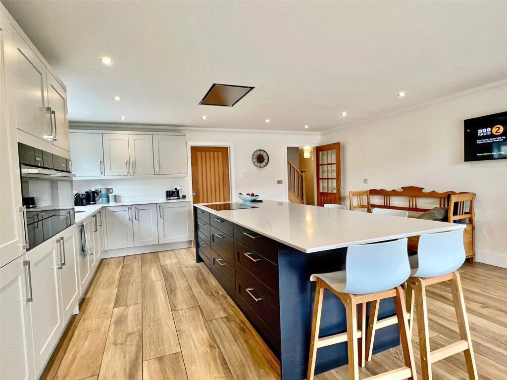 House in Southampton - View 4
