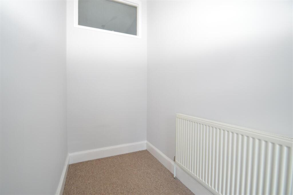 Apartment in Bristol - View 5