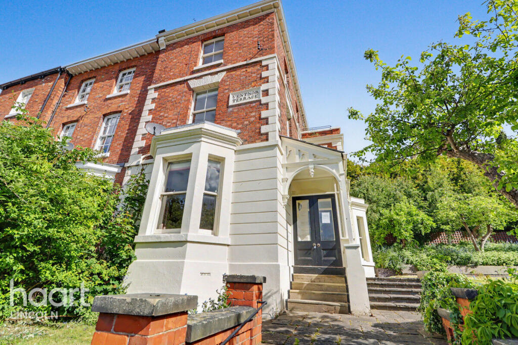 House in Lincoln, Ermine - View 2