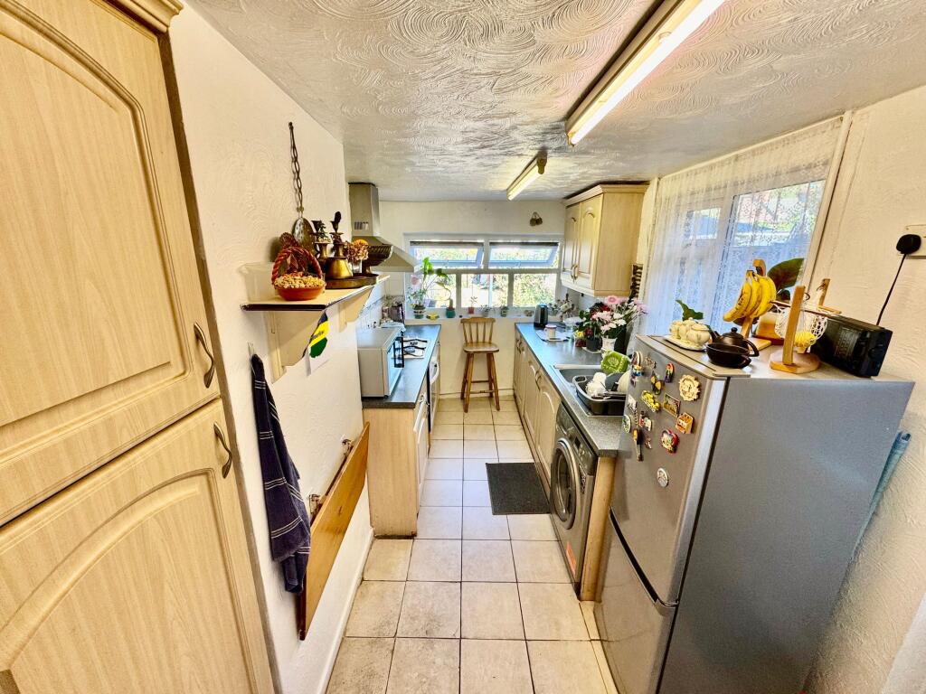 House in Luton, High Town - View 4