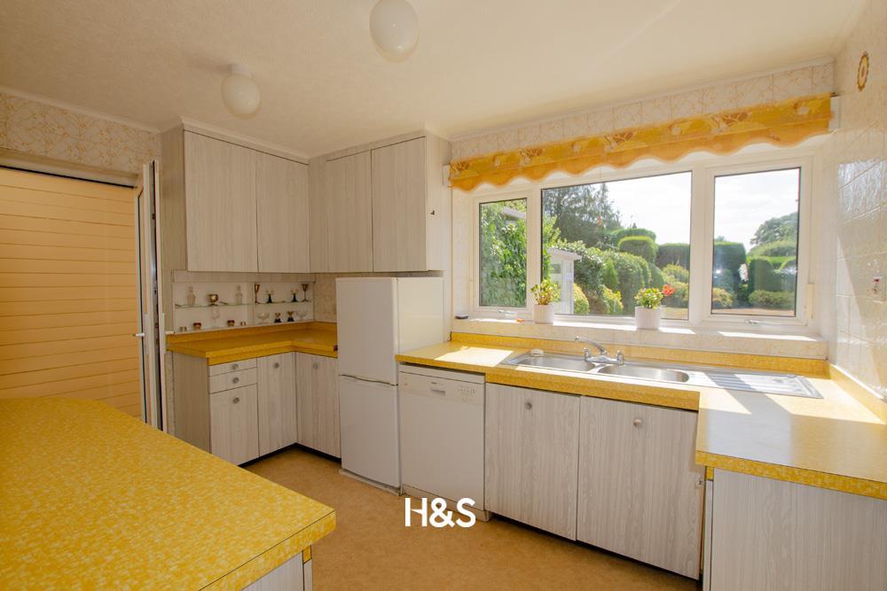 Woodlea Drive, Solihull photo 5