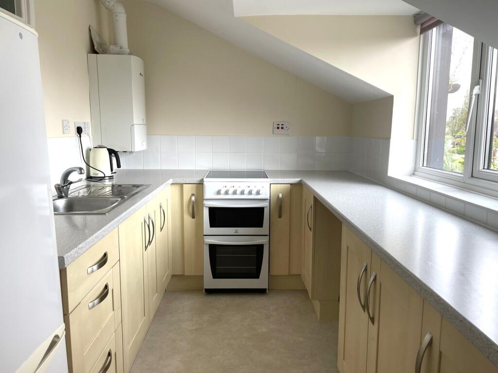 Knights Lane, Tiddington, Stratford-upon-Avon, CV37 photo 3