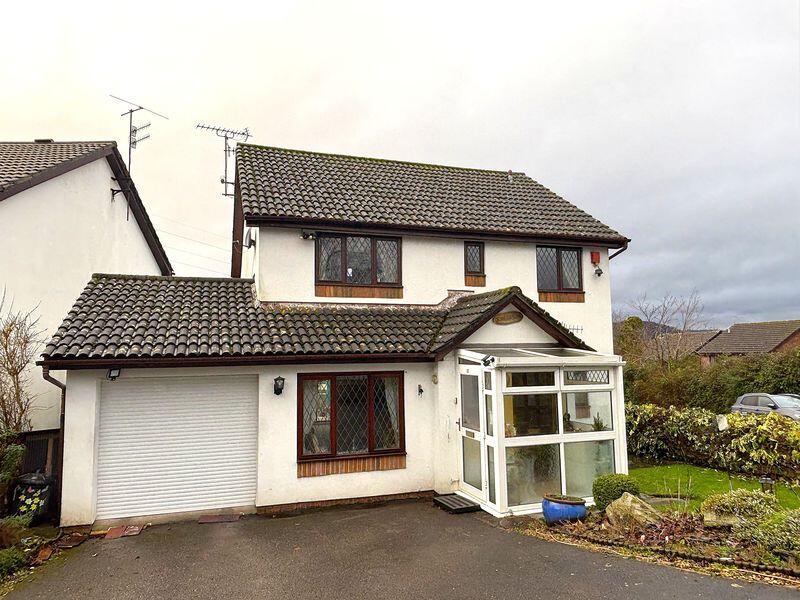 Main image of property: De Cantelupe Close, Abergavenny