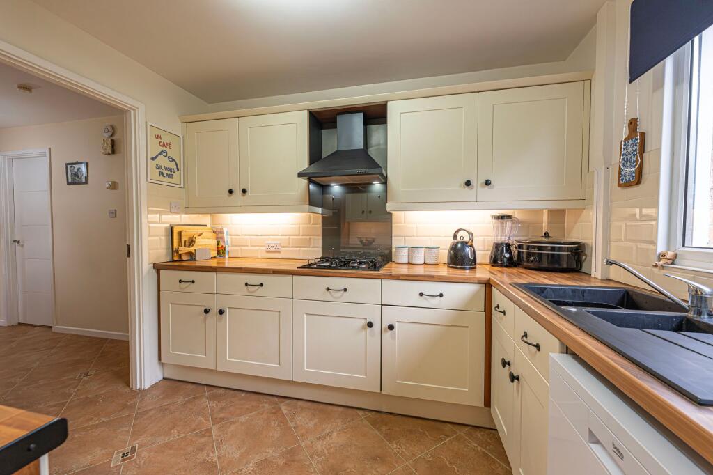 Millfield Park, Undy, NP26 - View 5