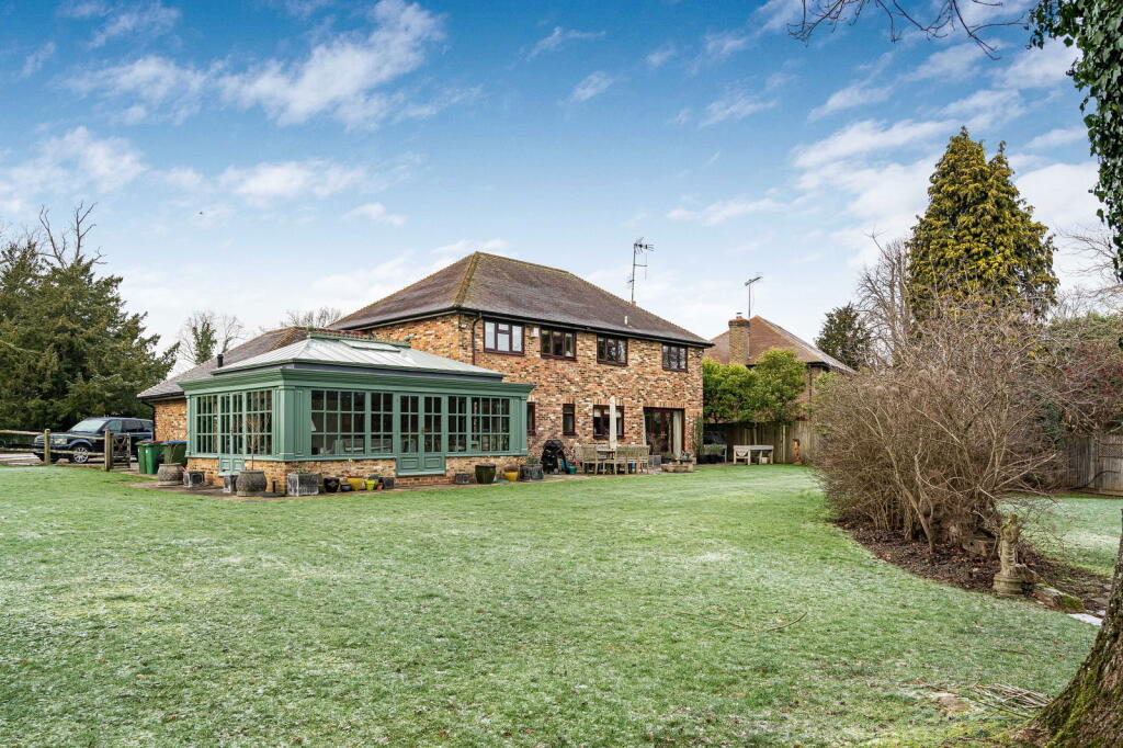 Main image of property: 3 Tannery Close, Slinfold, Horsham, West Sussex, RH13 0RW