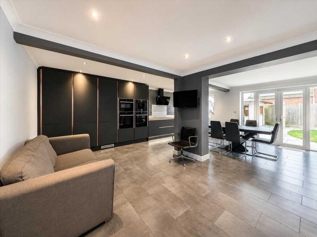 House in Colchester - View 2