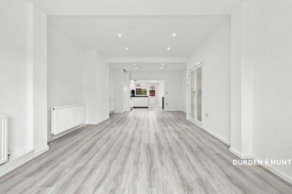 Fairview Road, Chigwell, IG7 photo 3
