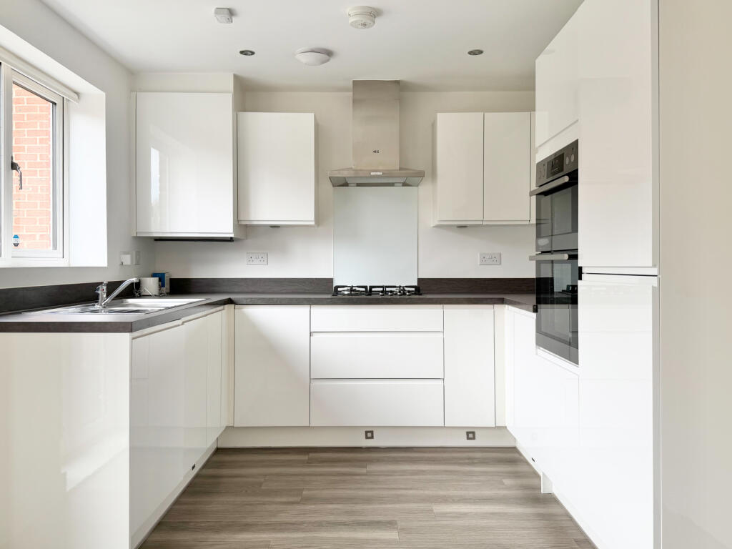 House in Hemel Hempstead - View 3