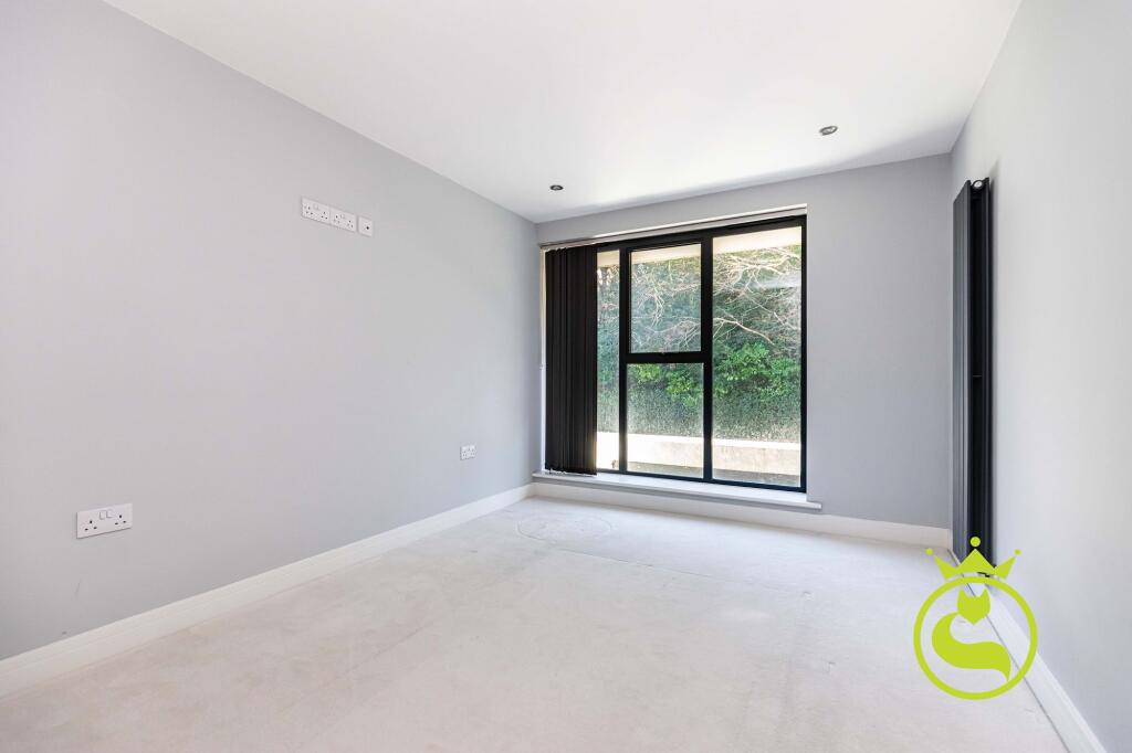 Additional image 18 of Glen Road, Poole, BH14