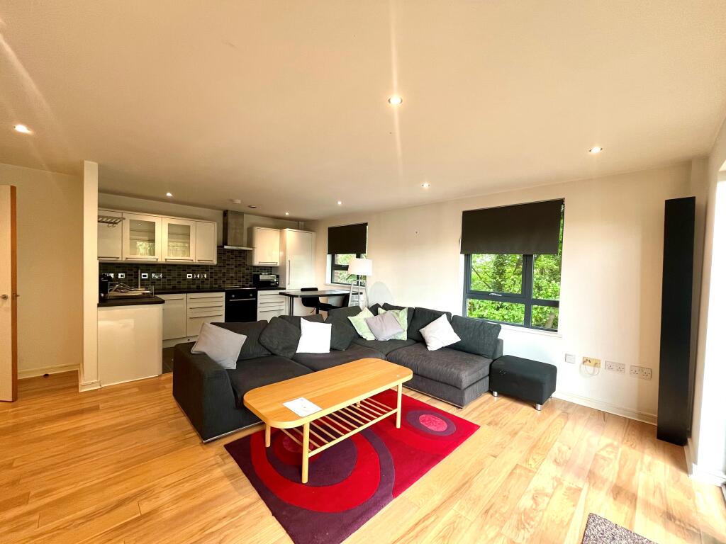 Main image of property: Wilmslow Road, Didsbury, M20 5AB
