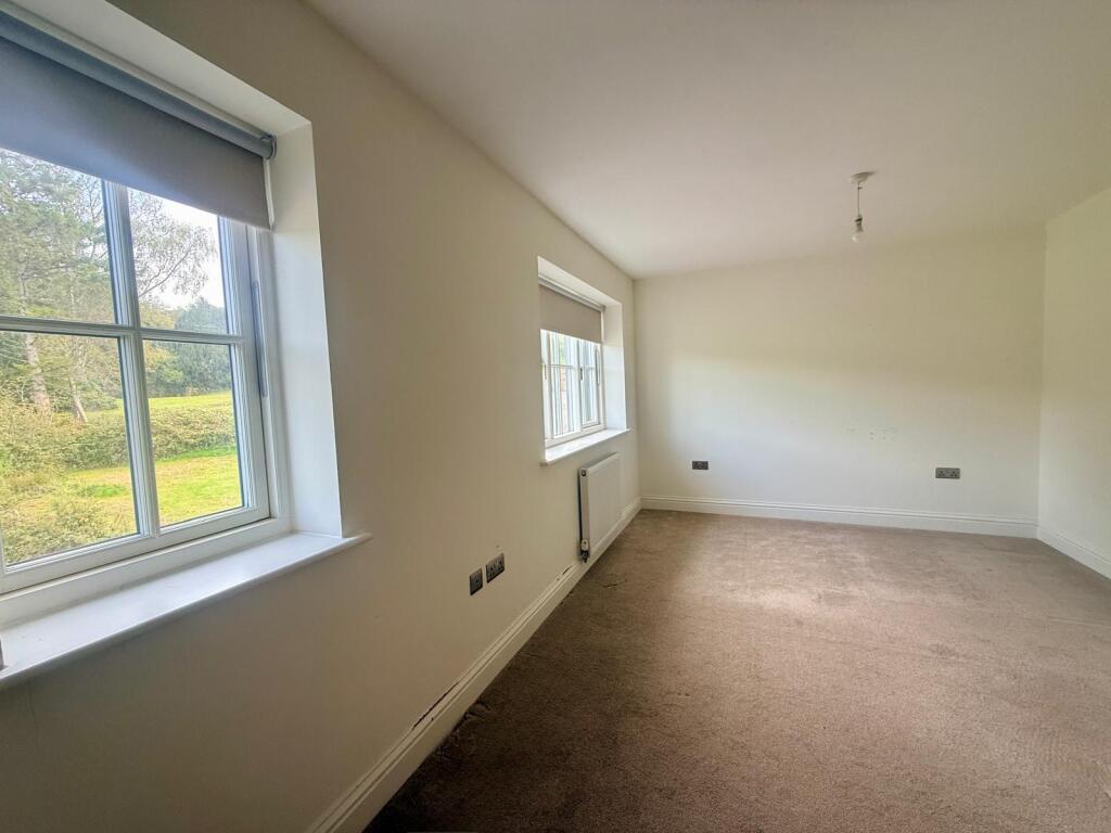 House in Tonbridge - More