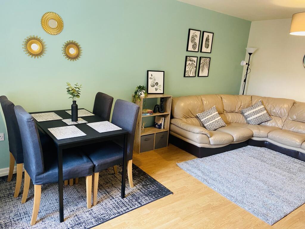 Main image of property: Flat 3, 4a Radford Road, Leamington Spa