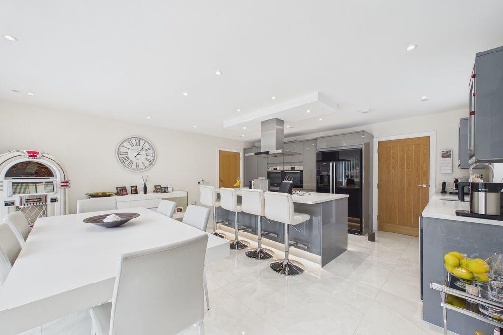 House in Reigate and Banstead, Surrey - More