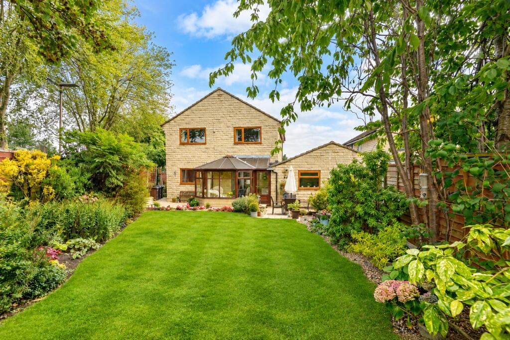 House in Wakefield - View 5