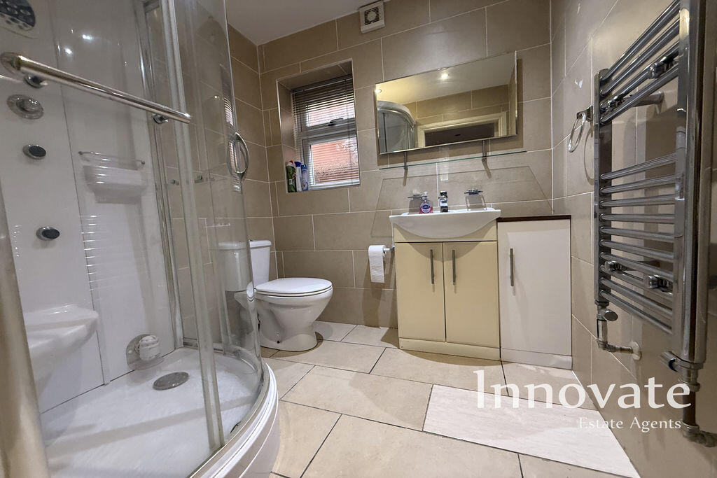 House in Sandwell, West Midlands - View 4