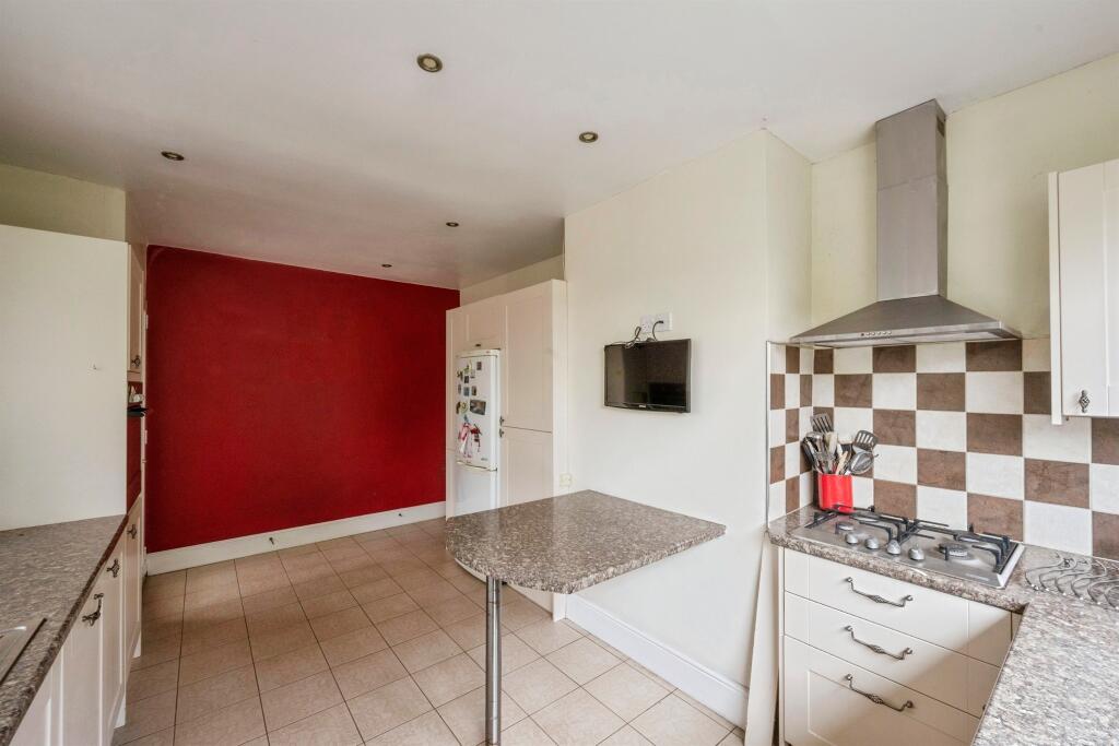 House in Doncaster - View 5