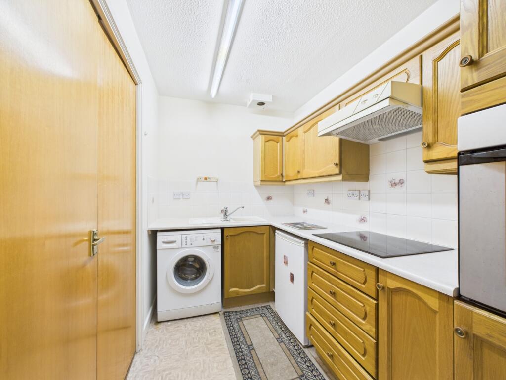Flat 36 Oaktree Court, George Street, Kettering photo 2
