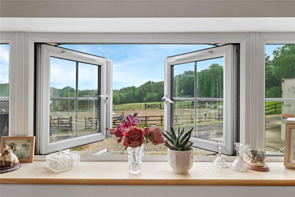 Corfe Mullen, Wimborne, Dorset photo 5