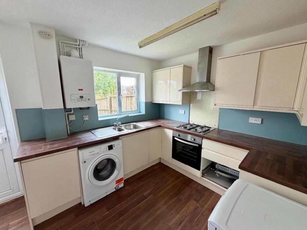 Foxhill, Olney, MK46 photo 2