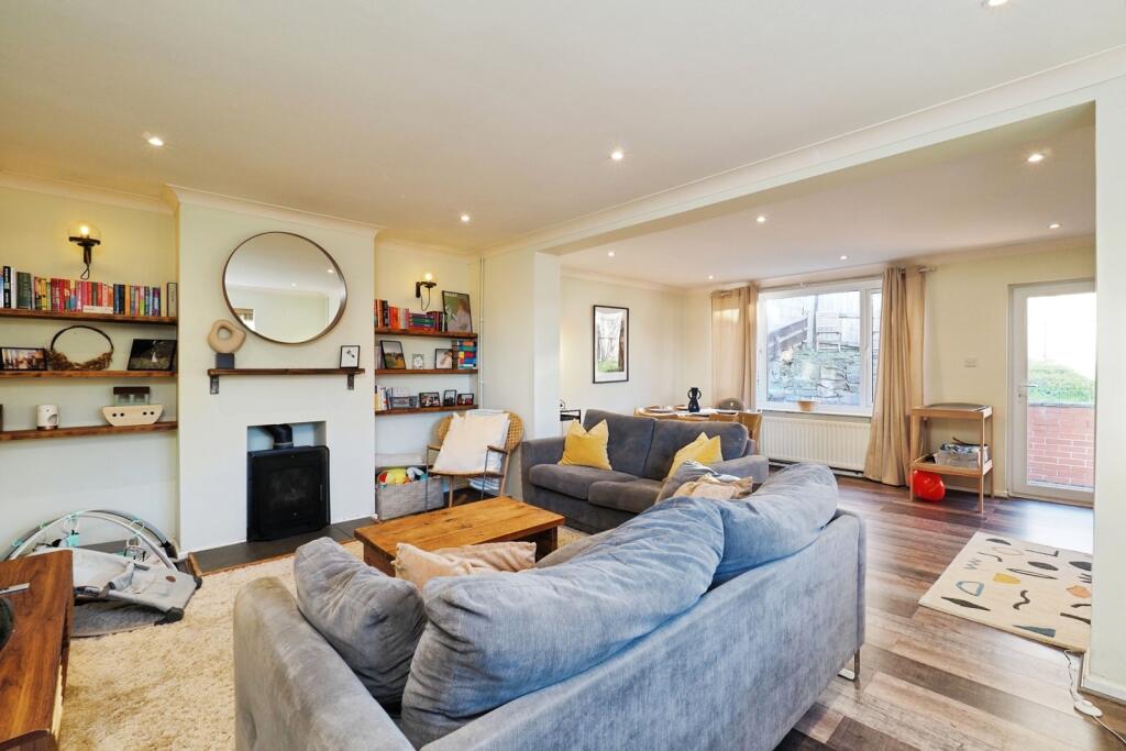 Main image of property: Mays Avenue, NOTTINGHAM, Nottinghamshire, NG4