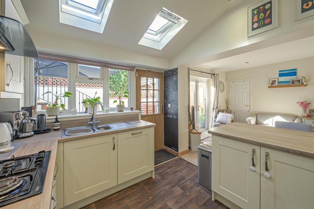 Glenside Cottages, Kinver Lane, Caunsall, DY11 5YJ photo 3