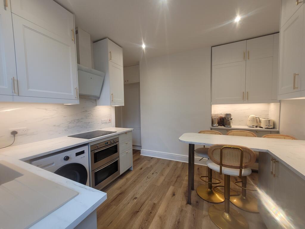 Apartment in Harrogate - View 3