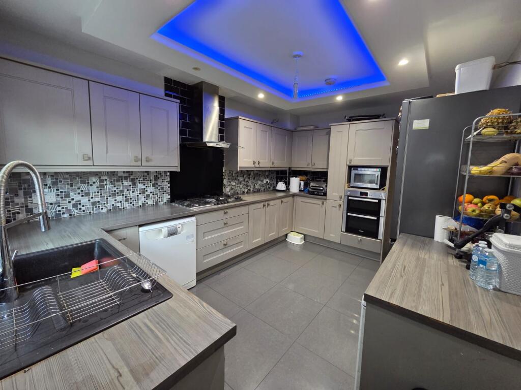 Additional image 12 of High Park crescent, BD9 6HT