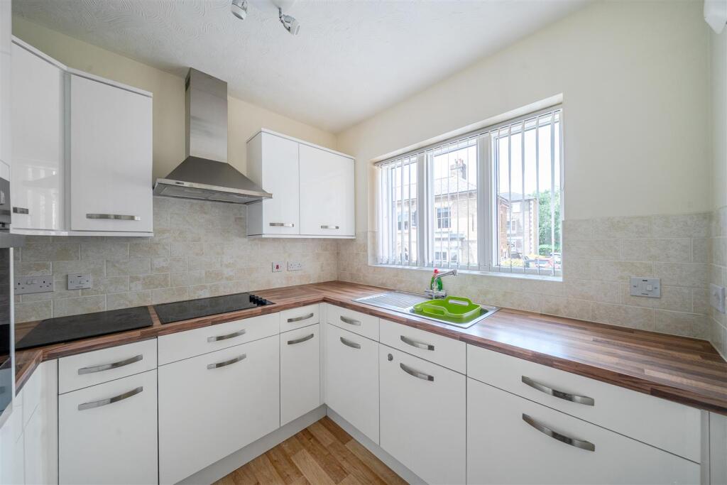 Apartment in Bishop's Stortford, Hockerill - More