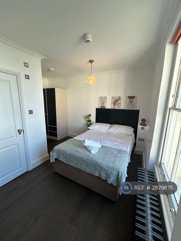 Main image of property: Leinster Square, London, W2