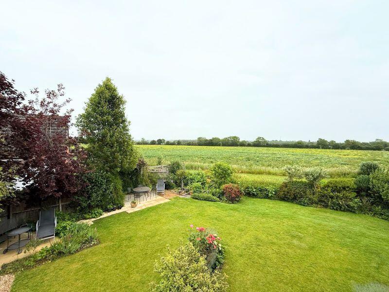 Hanslope photo 3