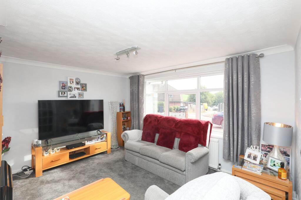 House in Chesterfield, Hady, Spital - View 4