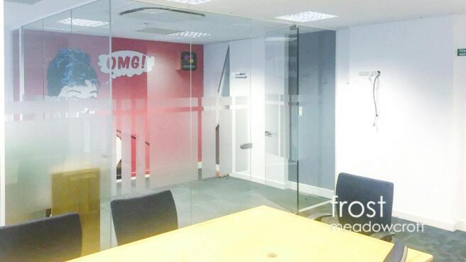 Suite 11 StationCourt Fulham Office 2.jpg