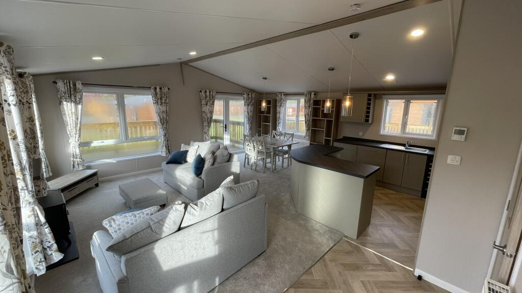 21 Retreat, Loch Ness Retreat, Fort Augustus, PH32 4DS photo 5