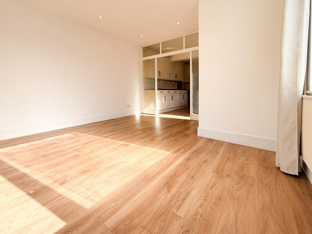 Additional image 5 of Skimpans Close, North Mymms, Hatfield