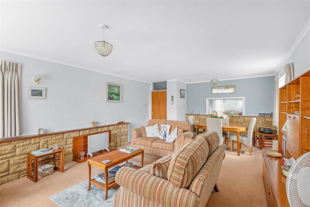House in Burton Latimer - View 4