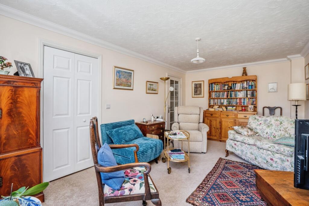 New Brighton Road, Emsworth, Hampshire, PO10 - View 5