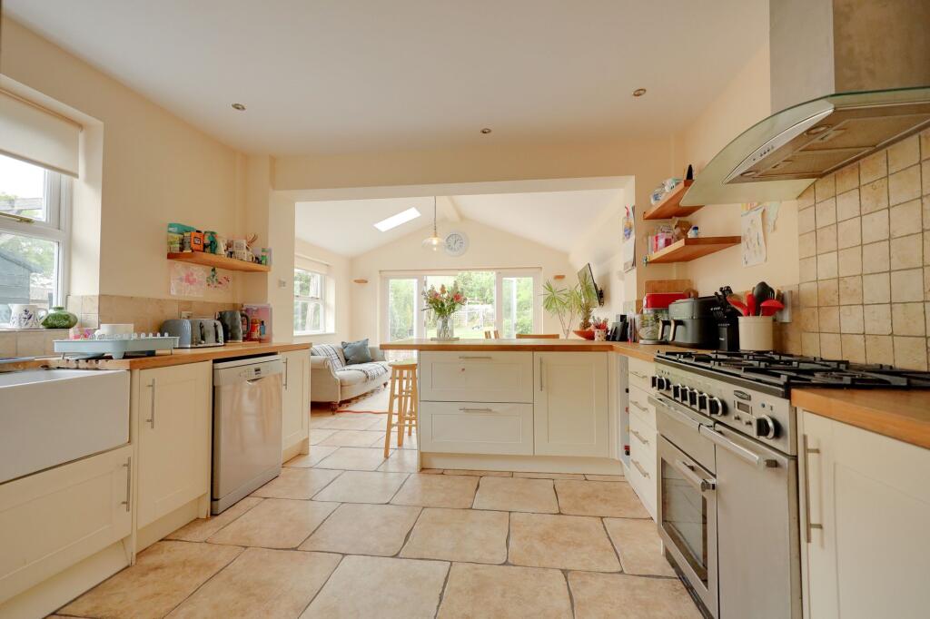 House in Redhill - View 4