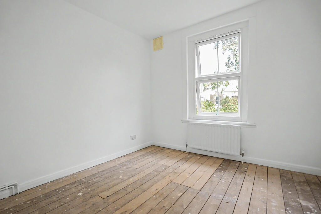 Apartment in London - View 3