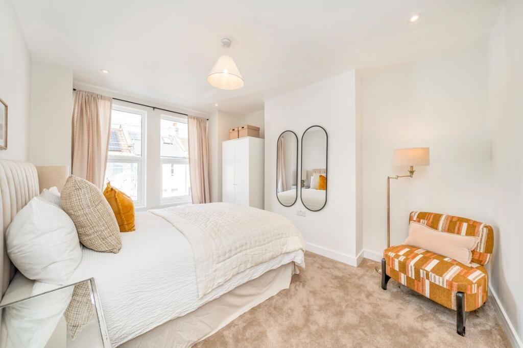 Apartment in London - View 4