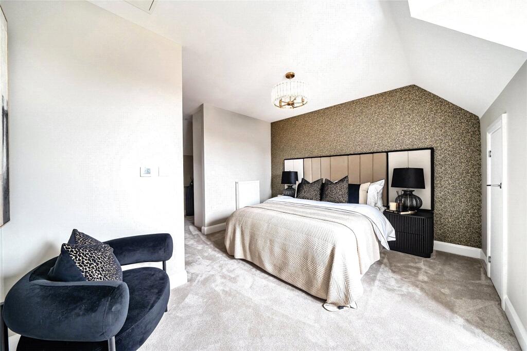 House in Gloucester, Gloucestershire - View 2