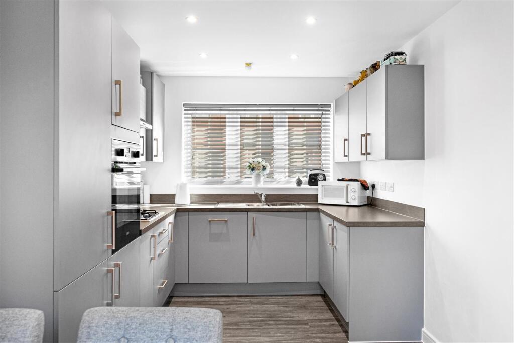 House in Northampton - View 5