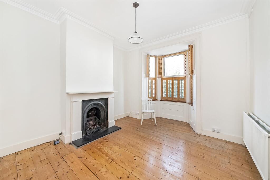 Main image of property: Lyndhurst Way, London