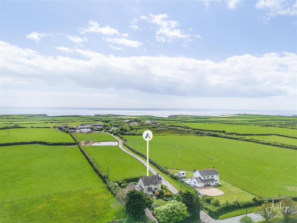 Main image of property: Pilton, Rhossili, Swansea