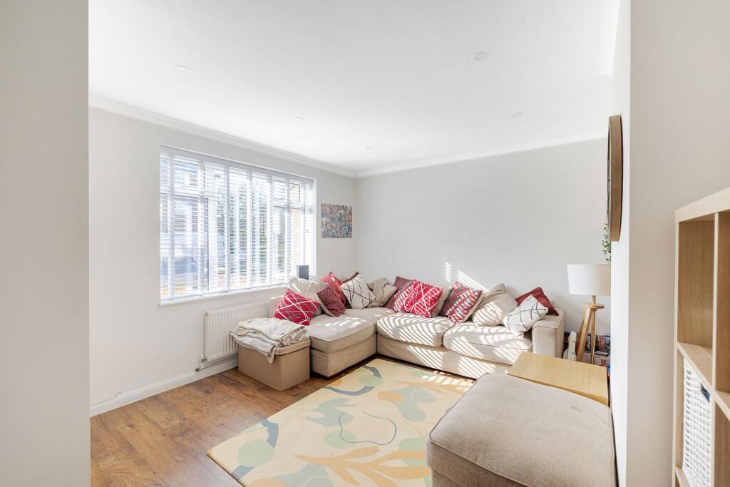 House in Reigate and Banstead, Surrey - View 5