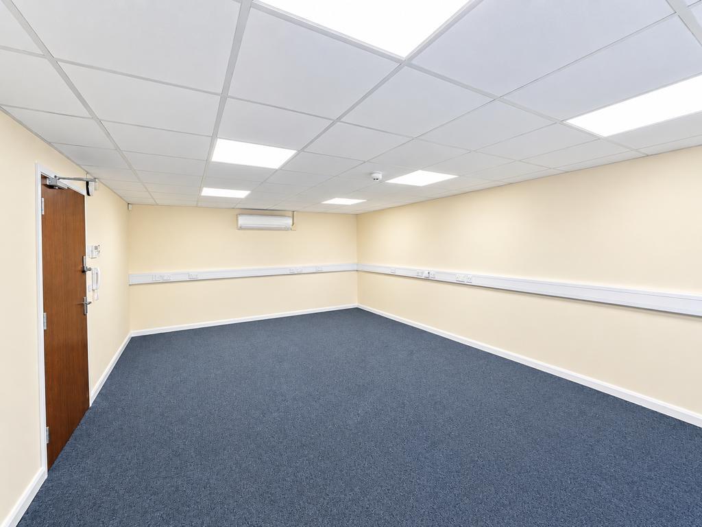 West Hill House, West Hill, Dartford, Kent - View 2