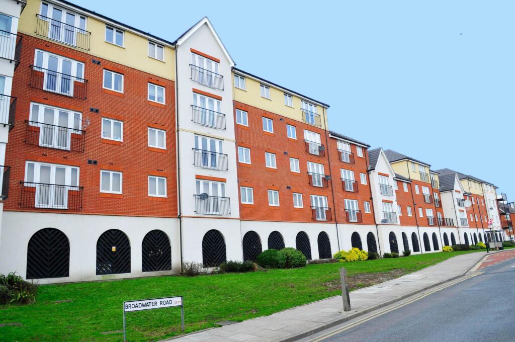 Main image of property: Pettacre Close, Thamesmead West, SE28 0PB